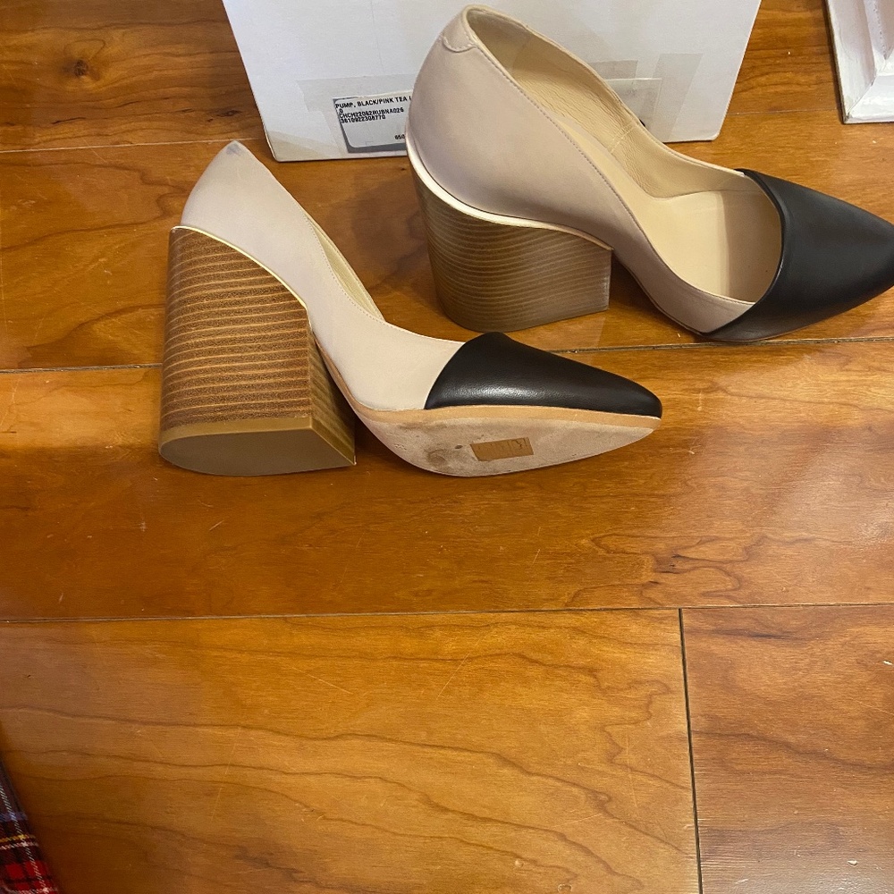 Shoes - Picture 5 of 6